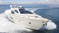 Motor yacht STINGRAY M